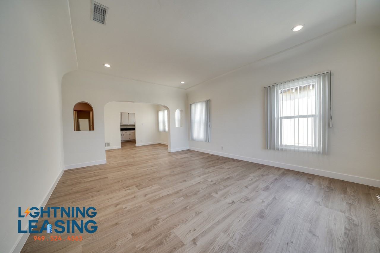 6137 Saturn St #6135D - Photo 7 of 25