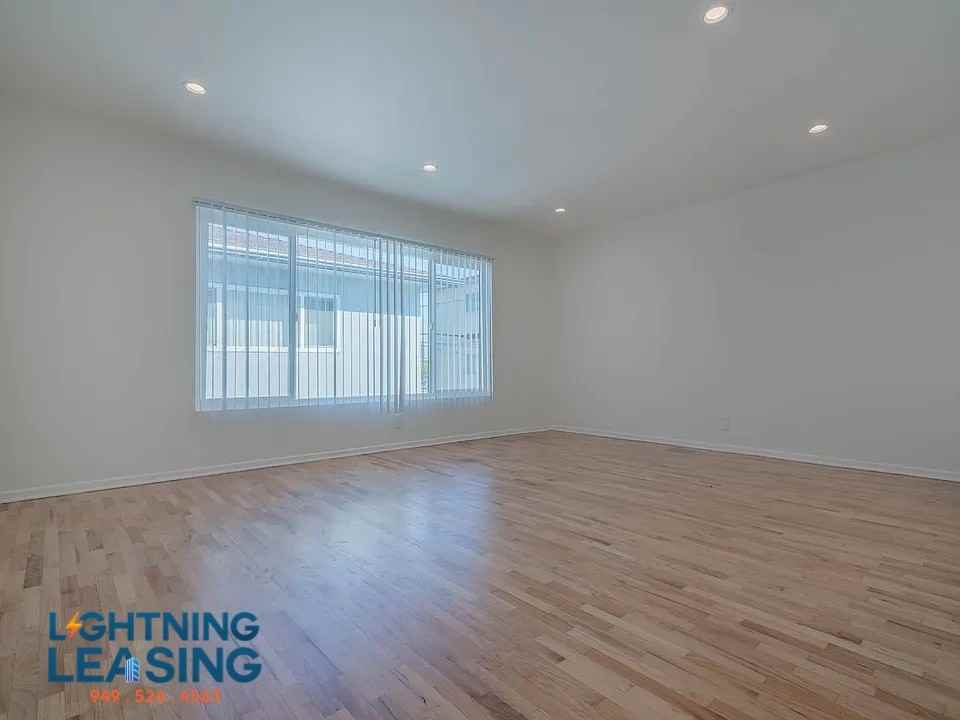 1921 S Shenandoah St #6A - Photo 5 of 9