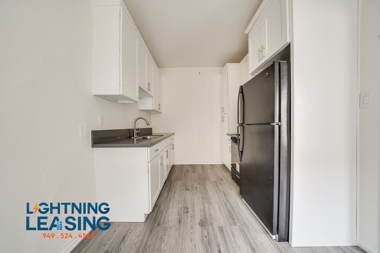 5237 1/2 Monte Vista St #402 - Photo 2 of 20