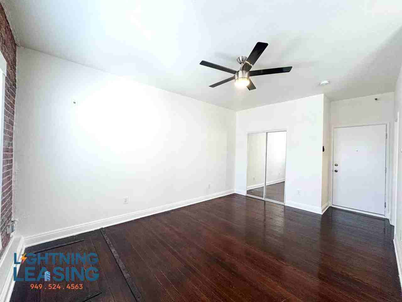 916 S Carondelet St #306A - Photo 5 of 7