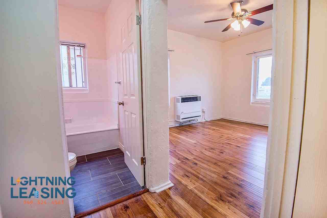 1517 1/2 S Wilton Pl #108D - Photo 7 of 10
