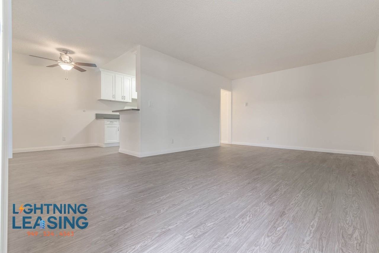 8122 Langdon Ave #25D - Photo 3 of 13