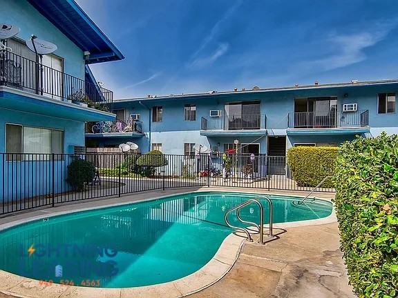 8331 1/2 Willis Ave #14D - Photo 3 of 6