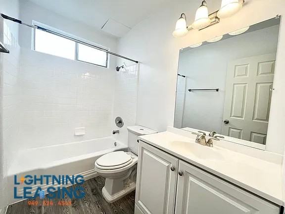 8331 1/2 Willis Ave #14D - Photo 4 of 6