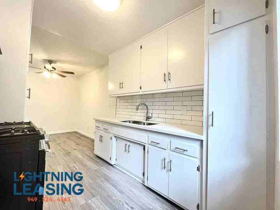 8331 1/2 Willis Ave #14D - Photo 5 of 6