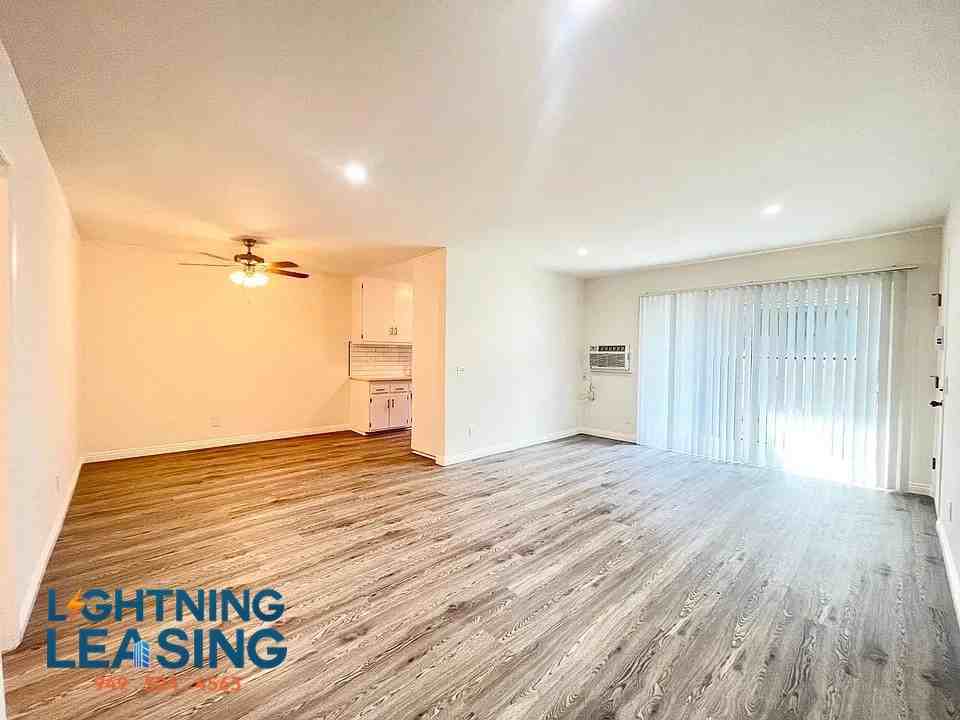 8331 1/2 Willis Ave #14D - Photo 6 of 6