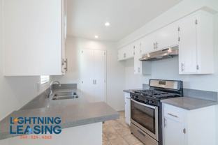 1438 S Point View St #3A - Photo 1 of 1