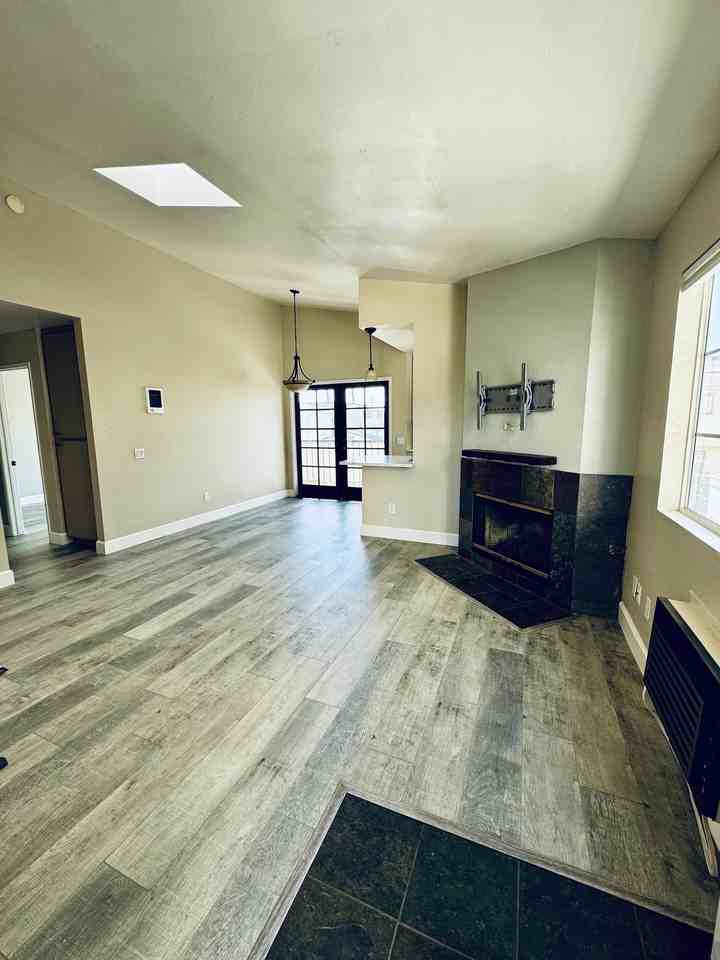 3770 32nd St - Photo 3 of 11