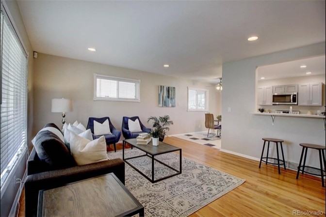 1385 Salem St - Photo 3 of 24