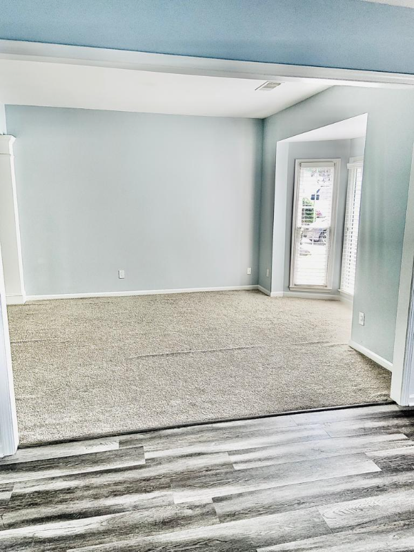 400 Stedford Ln - Photo 5 of 22