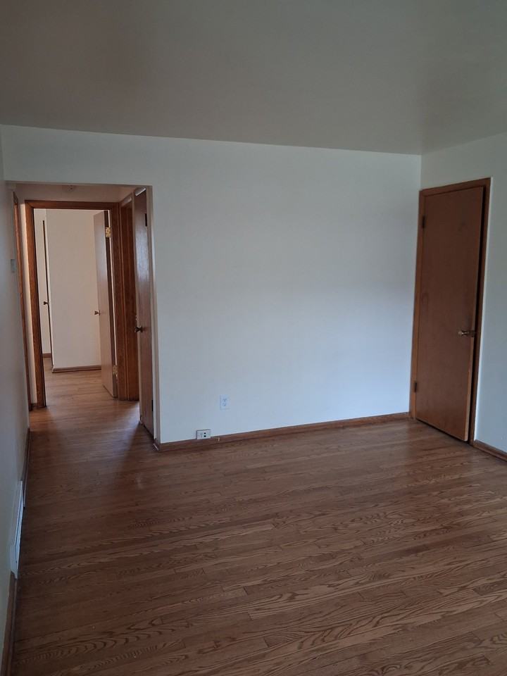 4640 N 52nd St - Photo 5 of 7