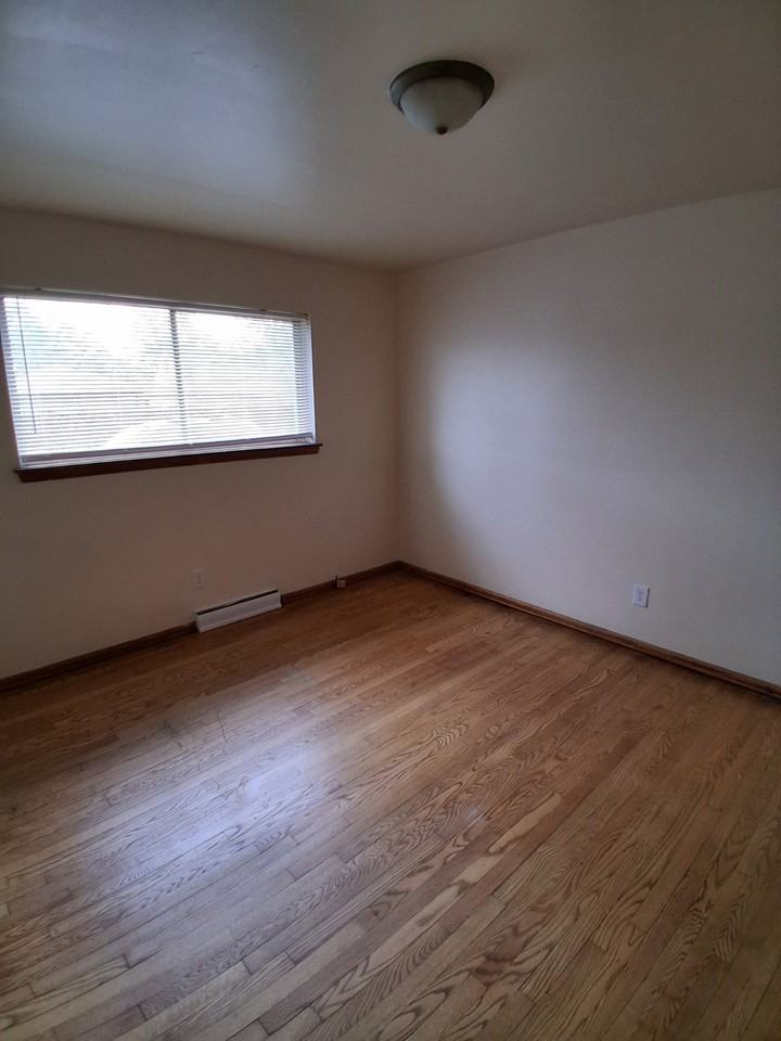 4640 N 52nd St - Photo 6 of 7