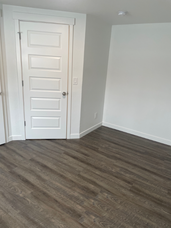 416 N 16th Ave - Photo 5 of 8