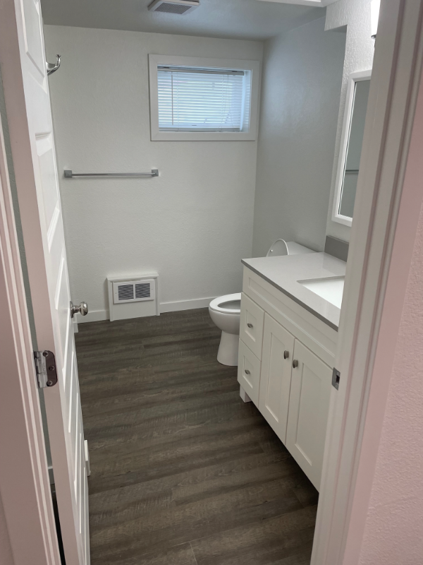 416 N 16th Ave - Photo 7 of 8