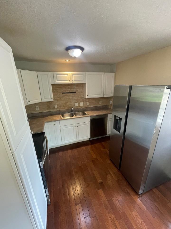 10562 Toulon Dr - Photo 7 of 14