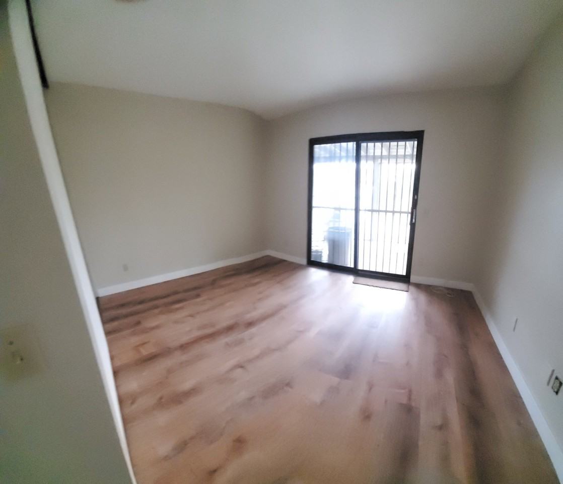 1832 Pueblo Dr - Photo 3 of 20