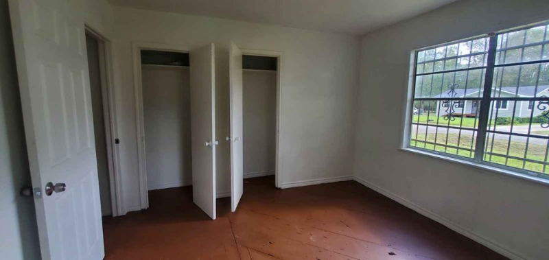 2270 Johnson St - Photo 3 of 16