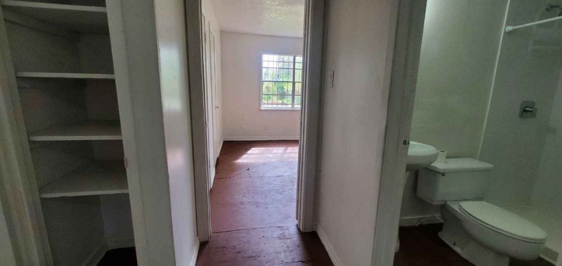 2270 Johnson St - Photo 4 of 16