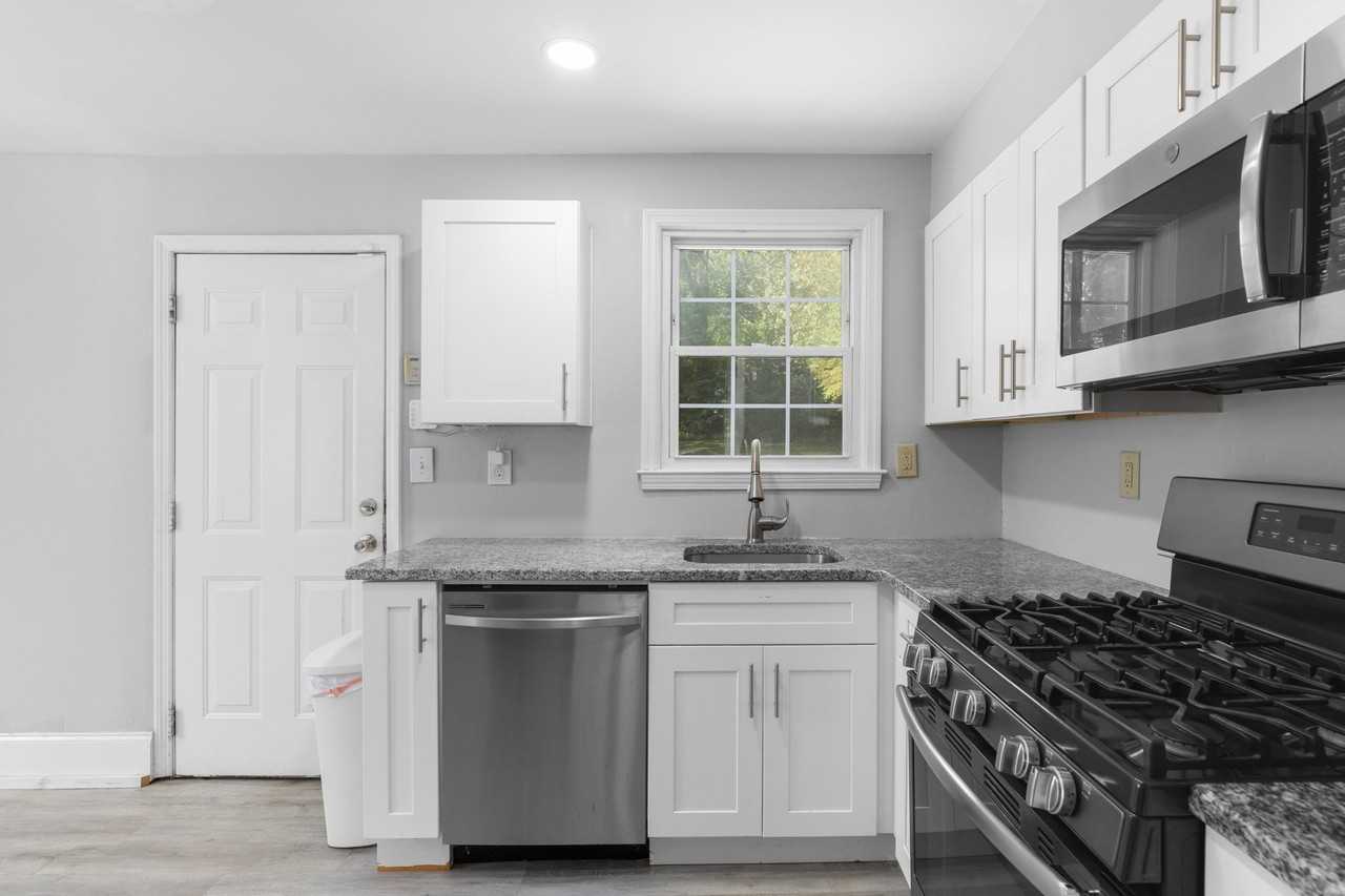 2010 Mcafee Rd - Photo 6 of 20