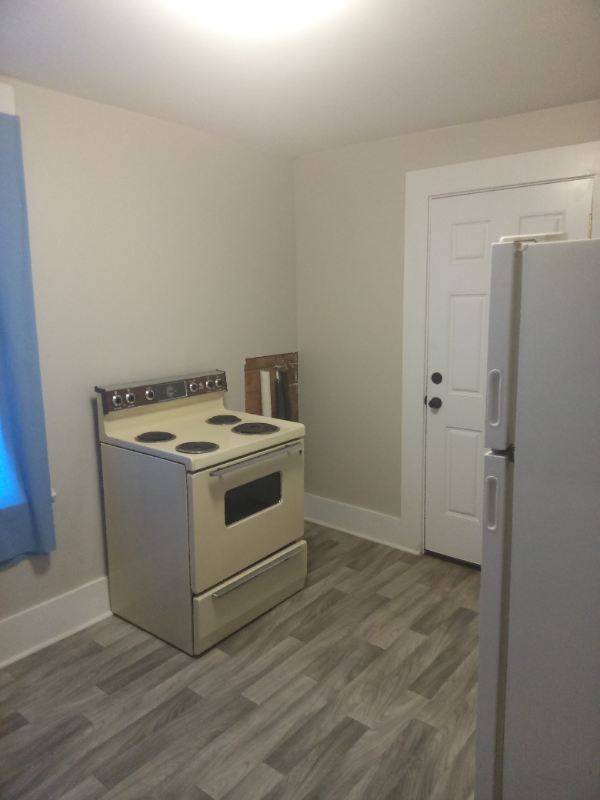 311 S Pierce St #C - Photo 7 of 11