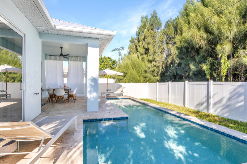 767 110th Ave N - Photo 5 of 35