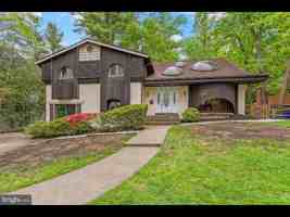 featured image of 9817 Inglemere Dr