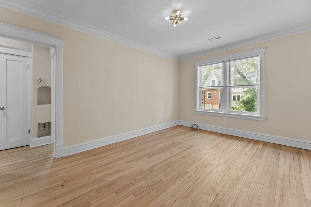 7350 Amherst Ave #1E - Photo 4 of 17