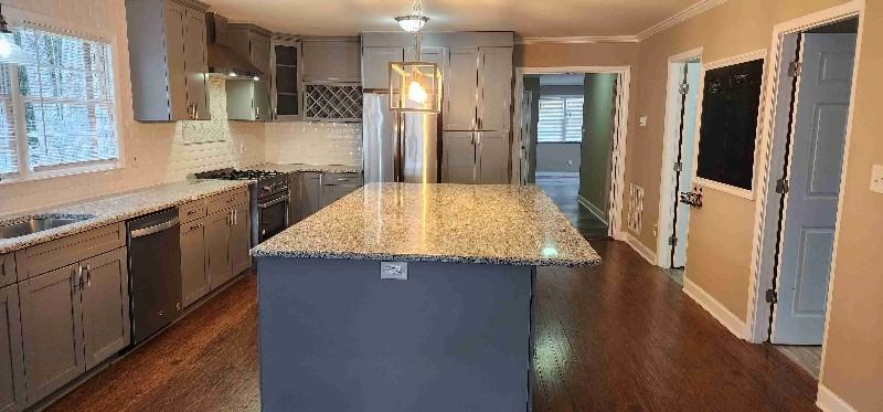 4605 Blanton Rd - Photo 3 of 18