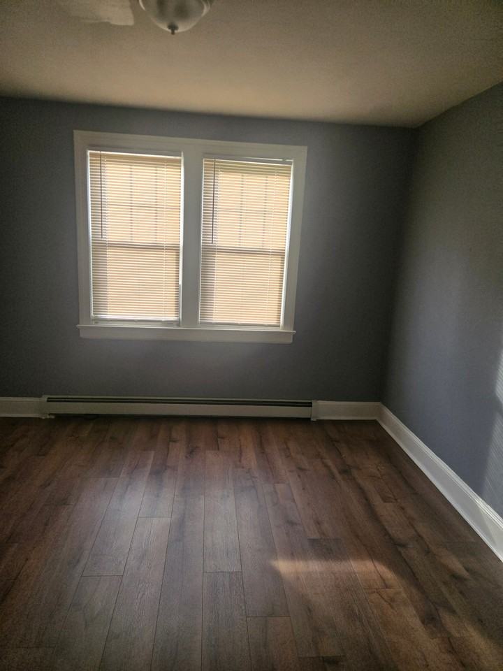 565 E Elm St #1 - Photo 6 of 9