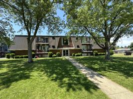 featured image of 1520 Spruce Ave #12