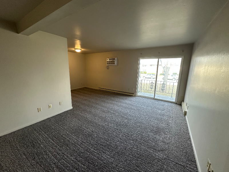 1520 Spruce Ave #12 - Photo 4 of 14
