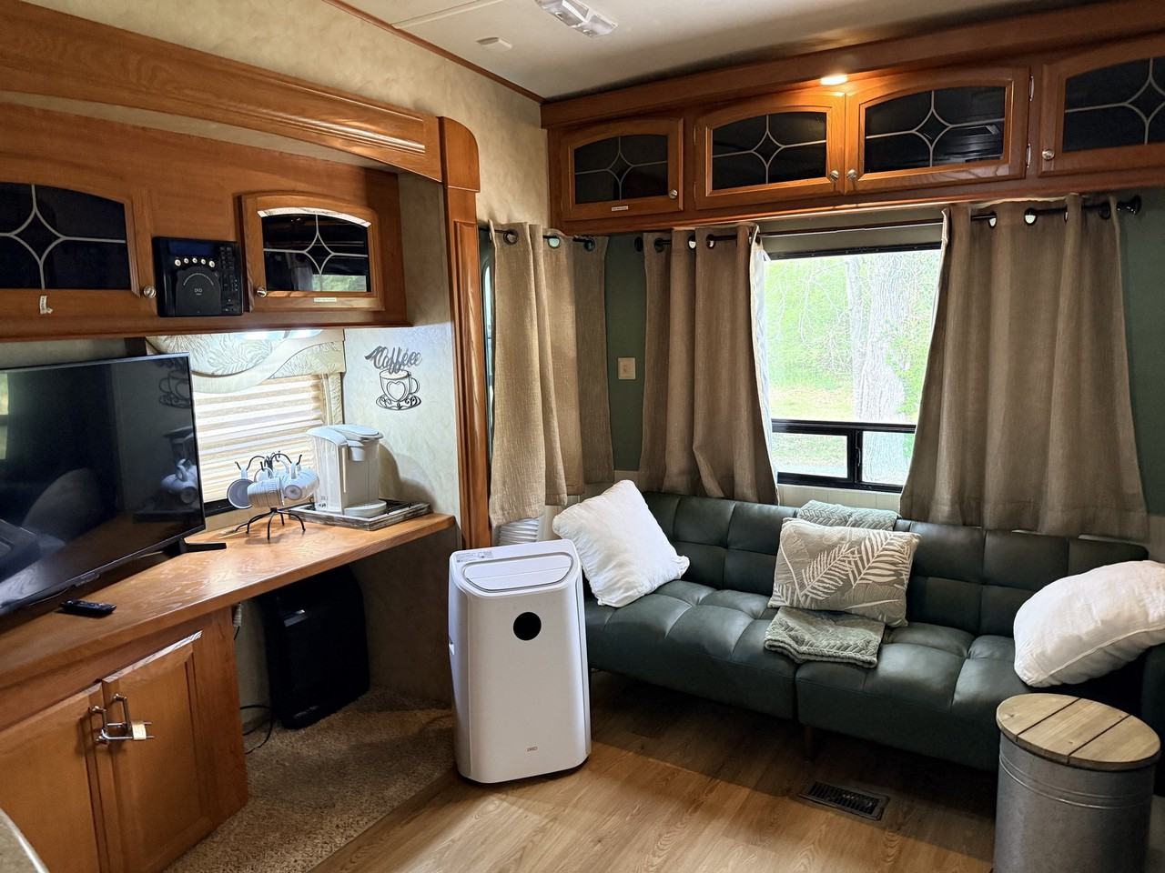 7560 Chelsea Rd - Photo 3 of 22