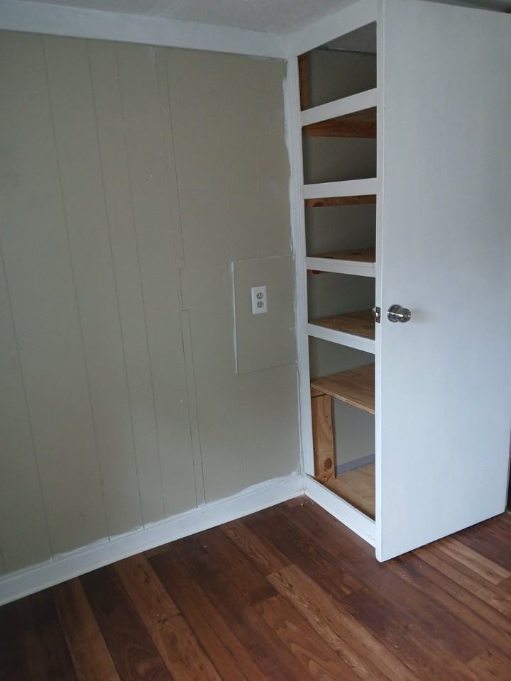 1025 David Austin Rd #B - Photo 7 of 11