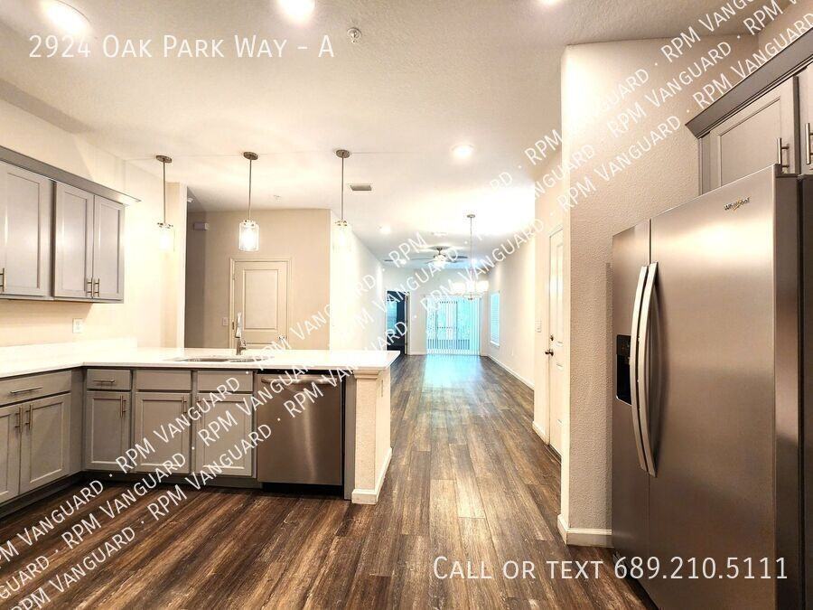 2924 Oak Park Way #A - Photo 5 of 21