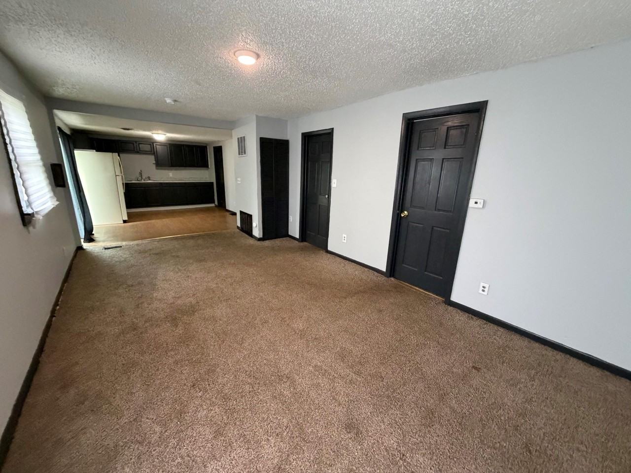 707 Lawndale Ave - Photo 6 of 12