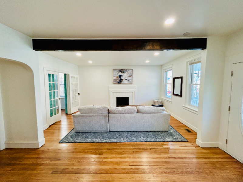 1510 W 14th St - Photo 3 of 20