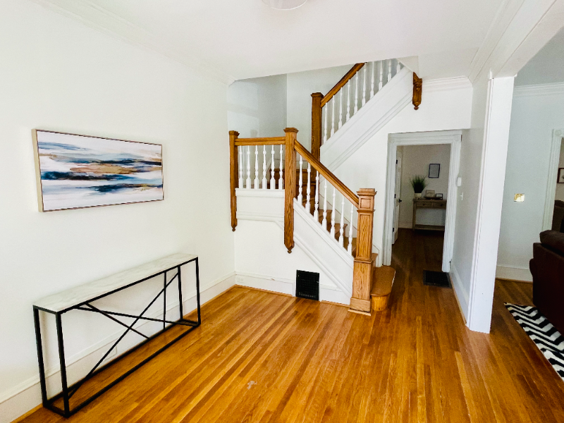 1519 W 14th St - Photo 2 of 20