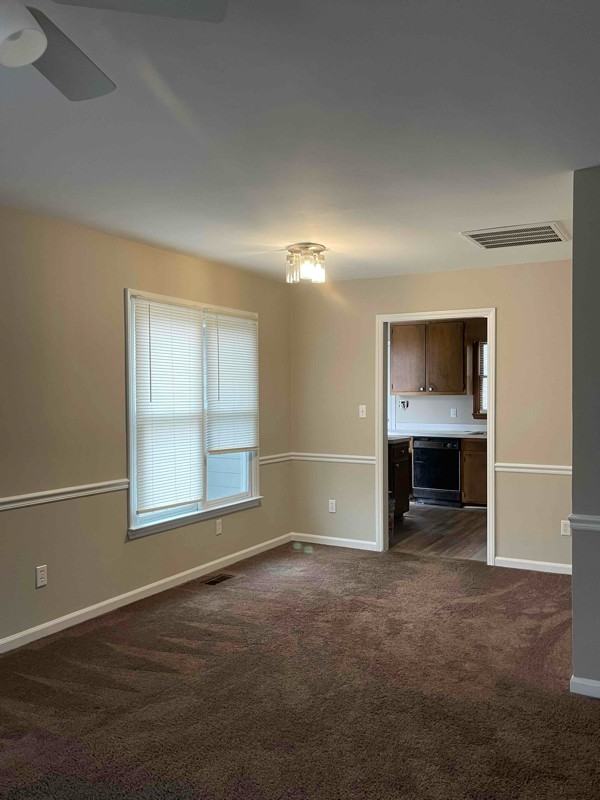 1235 Shakentown St - Photo 5 of 11