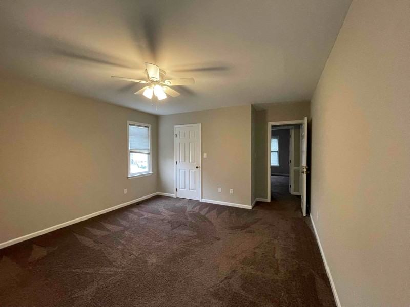 1235 Shakentown St - Photo 6 of 11