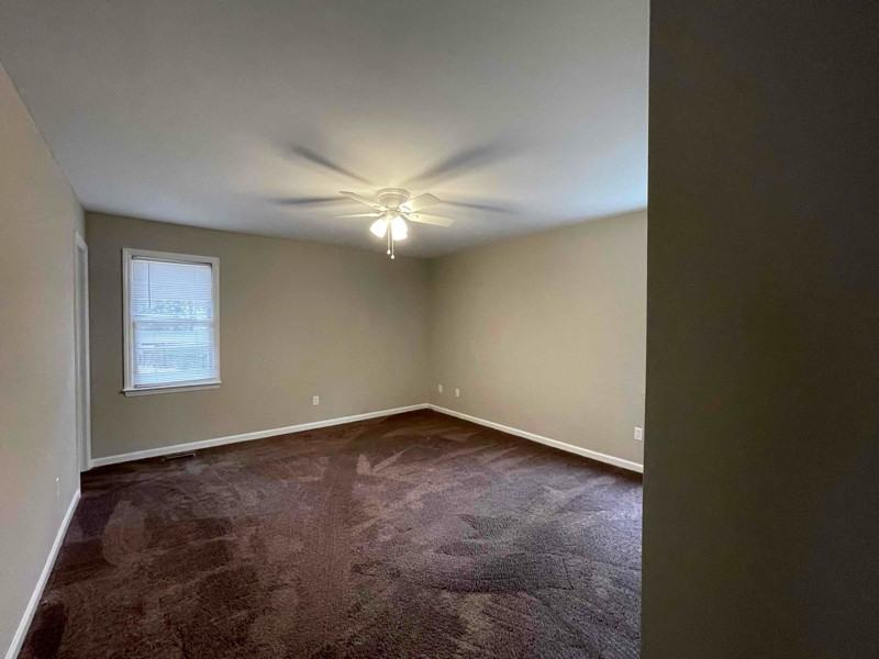 1235 Shakentown St - Photo 7 of 11