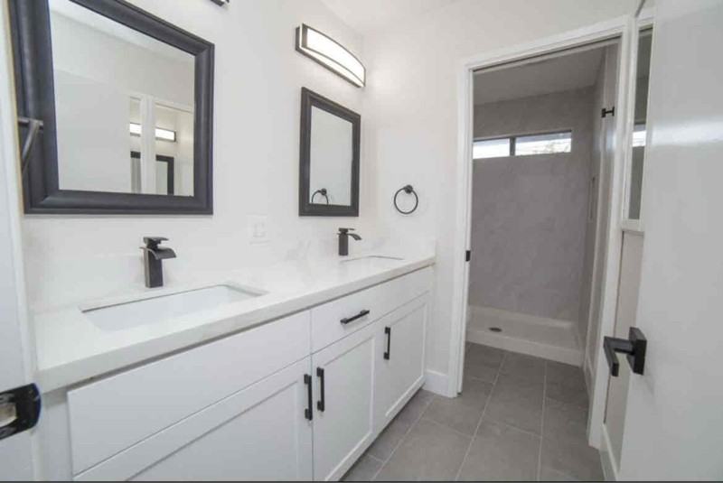 841 N Fine Ave - Photo 6 of 11