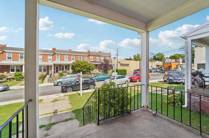 1217 W 37th St - Photo 4 of 16