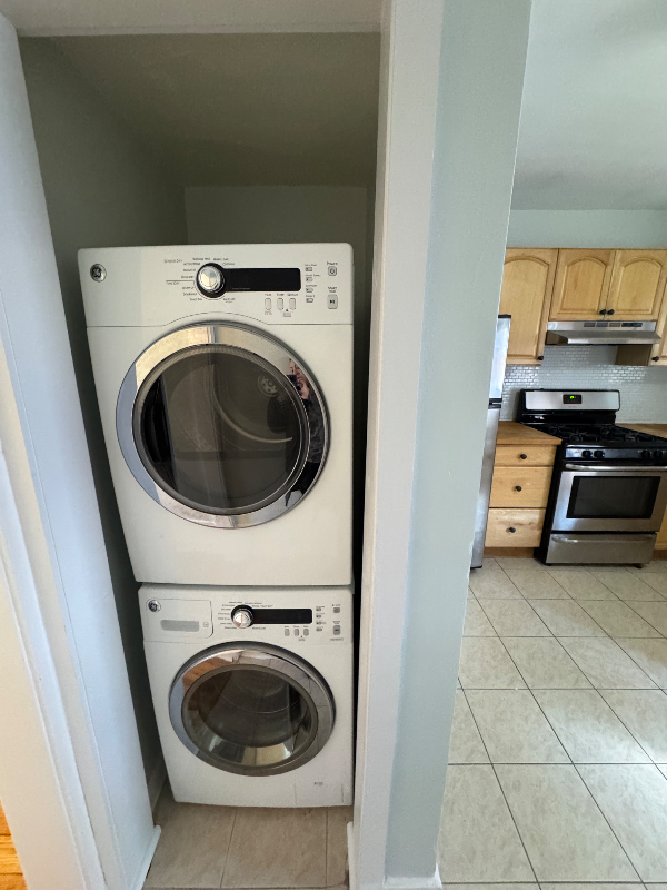 1217 W 37th St - Photo 7 of 16