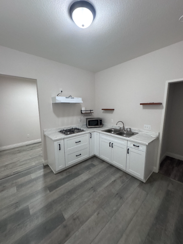 27028 Early Dawn Rd - Photo 3 of 12