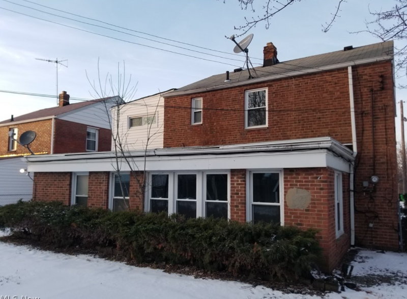 20500 Priday Ave - Photo 3 of 17