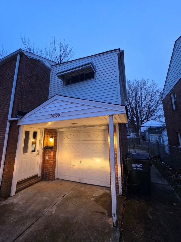 20500 Priday Ave - Photo 4 of 17