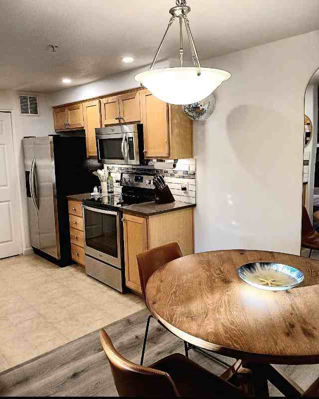 720 Nw 185th Ave #205 - Photo 6 of 26