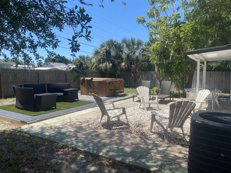 907 Fruitland Ave - Photo 4 of 10