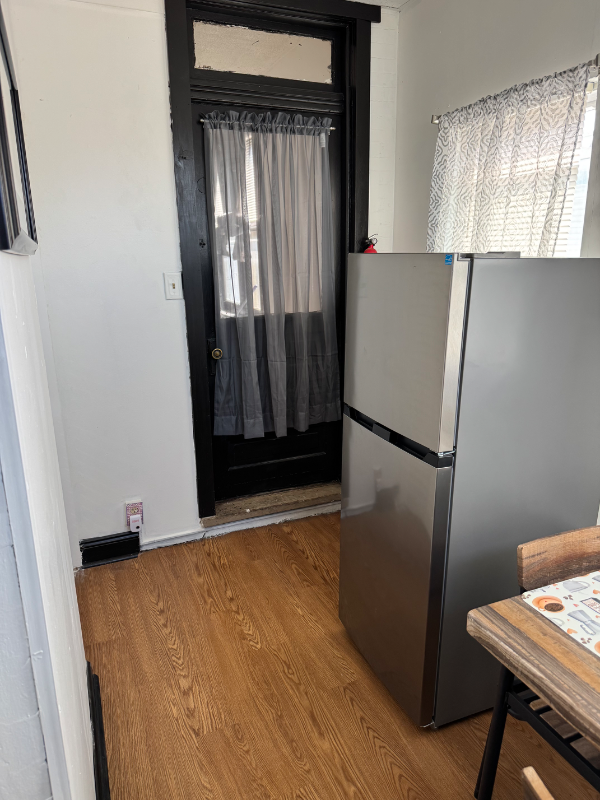 1031 Marion St #1stFLREAR - Photo 3 of 11