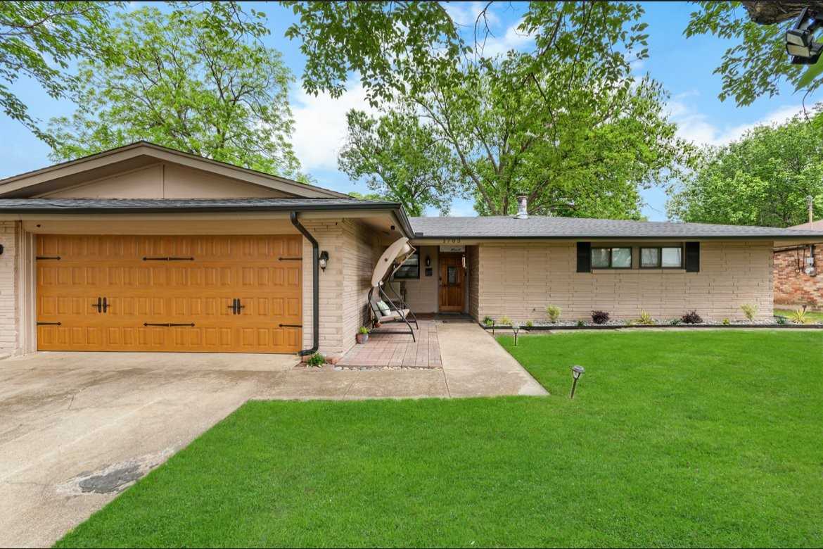 1703 Monaco Dr - Photo 7 of 29